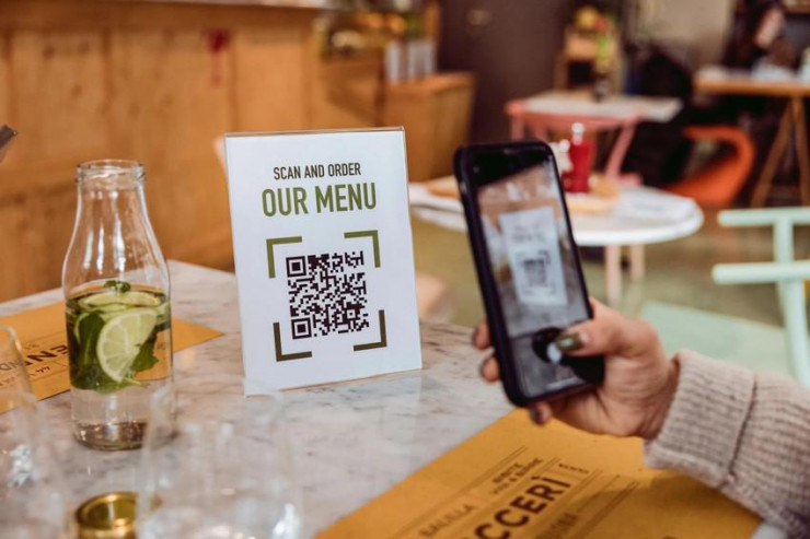 Dễ mất tiền khi quét QR Code ở nơi công cộng - 1