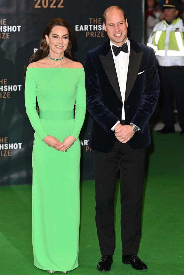 Có quỹ riêng để mua sắm, Vương phi Kate Middleton vẫn đi thuê váy mặc - 2