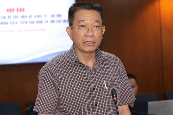Ông Vũ Văn Điệp, Giám đốc Trung tâm quản lý hạ tầng kỹ thuật - Sở Xây dựng TP HCM, thông tin tại cuộc họp báo.