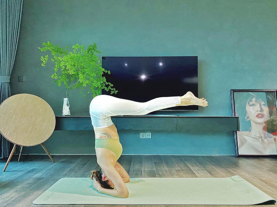 Bảo Anh không ngại đông giá rét vẫn tập yoga đều đều, giữ dáng thon mềm - 3