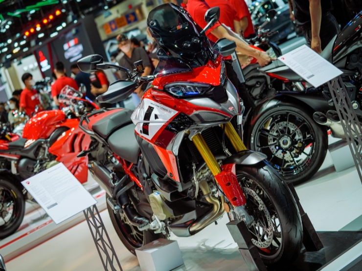 2023 Ducati Multistrada V4 Pikes Peak mới được thiết kế để đưa chất lượng lái thể thao của Multistrada V4 lên tới cực đỉnh. 
