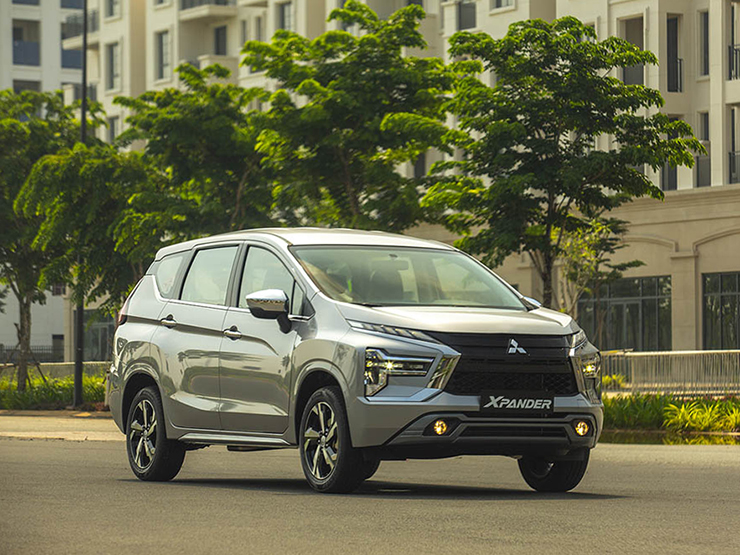 Giá xe Mitsubishi Xpander niêm yết và lăn bánh tháng 12/2022