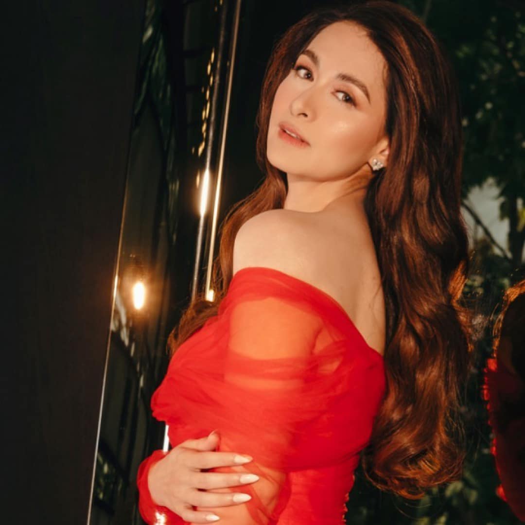 Marian Rivera khiến không ít người xiêu lòng vì vẻ đẹp của mình.