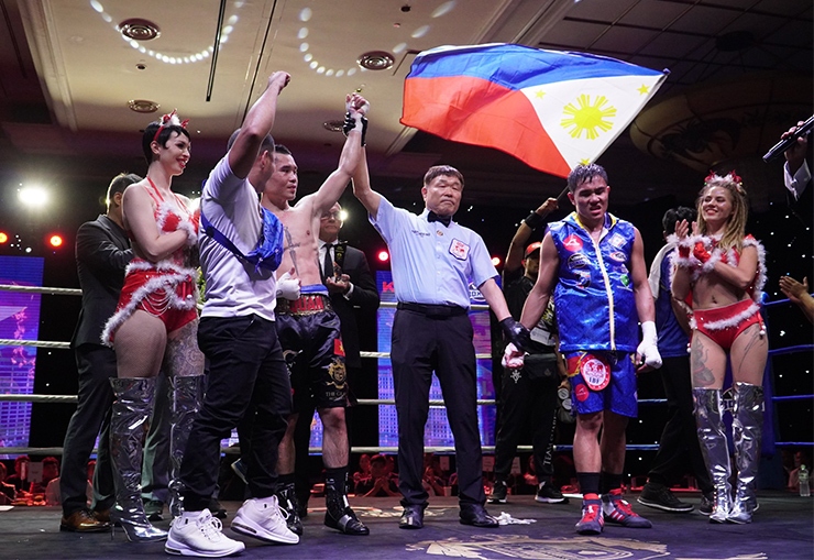 Đinh Hồng Quân thắng nghẹt thở siêu võ sĩ Philippines sau 12 hiệp - 4