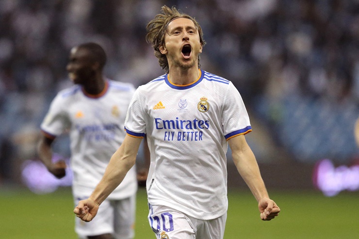 Trước đó, Inter Milan từng mời chào&nbsp;Luka Modric mức lương 10 triệu euro/mùa (240 tỷ đồng/ mùa giải) nhưng anh không đồng ý.&nbsp;
