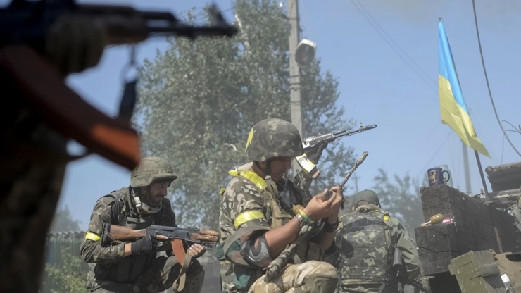 Trong cuộc xung đột giai đoạn năm 2014 - 2015, quân đội Ukraine đã không thể ngăn chặn làn sóng ly khai của hai vùng Donetsk và Lugansk.