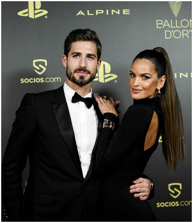 Kevin Trapp sinh ngày 8/7/1990 tại Merzig, Đức. Anh sở hữu chiều cao 1,90m và gương mặt điển trai như tài tử điện ảnh.
