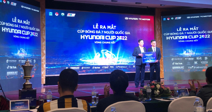 Lễ ra mắt vòng chung kết Cúp bóng đá 7 người quốc gia 2022 (VSC-S2) vào sáng 13/12 tại Hà Nội