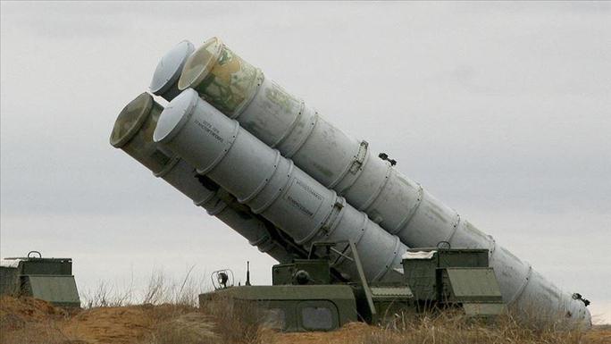 Ukraine đang "cạn kiệt nguồn cung cấp đạn dược và phụ tùng thay thế cho các hệ thống phòng không S-300 và Buk". Ảnh: Anadolu