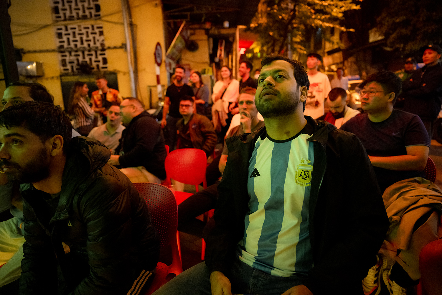 Argentina vào chung kết World Cup, Fan ở Việt Nam vỡ òa trong hạnh phúc - 14