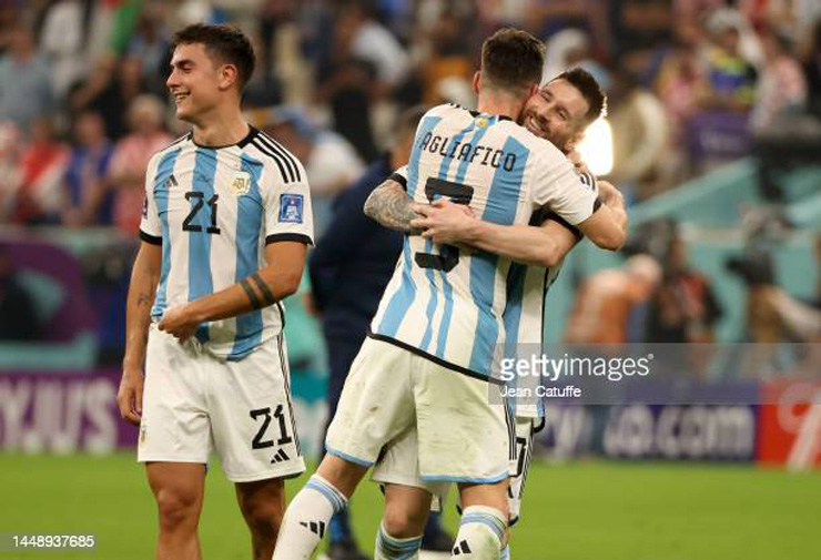 Dybala vào sân với sứ mệnh đặc biệt là giúp Messi thoát nguy cơ chấn thương lỡ hẹn chung kết World Cup