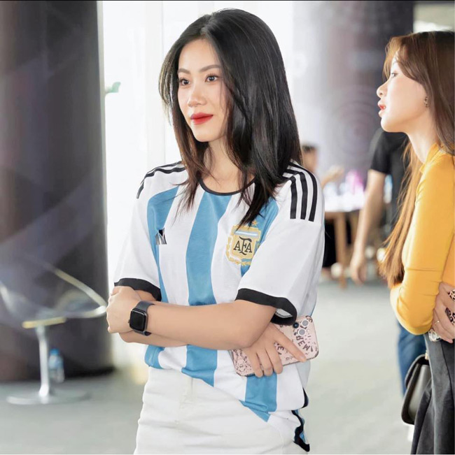 Cô nàng là một trong 32 hot girl "Nóng cùng World Cup 2022", đại diện cổ vũ cho đội tuyển Argentina.&nbsp;