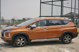 Giá xe Mitsubishi Xpander Cross tháng 12/2022, quà tặng 20 triệu đồng