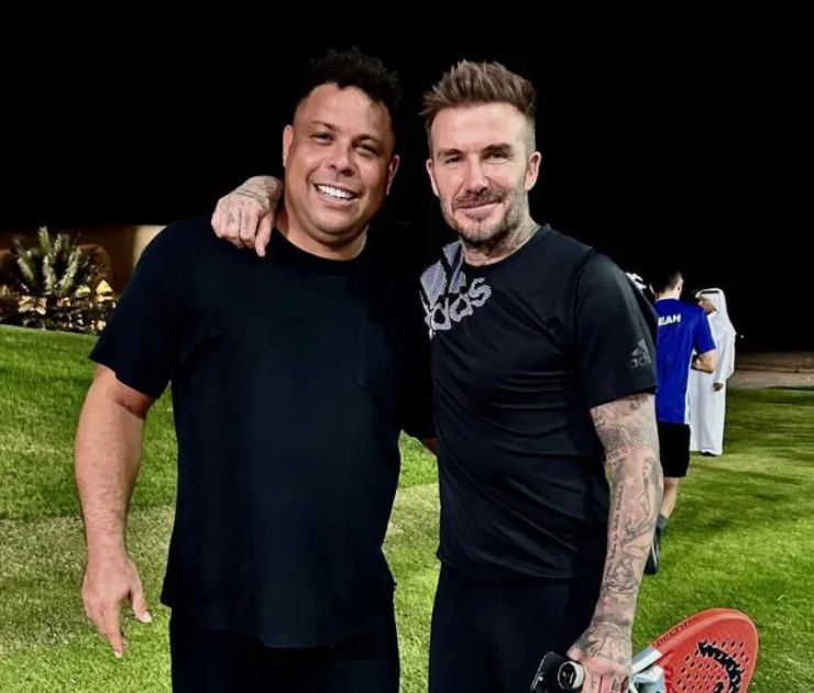 Ronaldo "béo" và Beckham, hai huyền thoại của Real Madrid hội ngộ