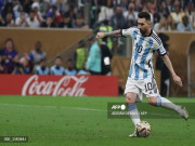 Bóng đá - Đỉnh cao chung kết World Cup: Dembele &quot;tặng quà&quot;, Messi đá penalty mở điểm