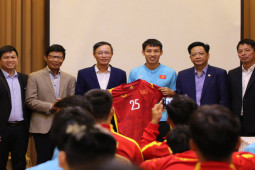 ĐT Việt Nam đấu Lào, đội trưởng Hùng Dũng mơ kết quả như AFF Cup 2018