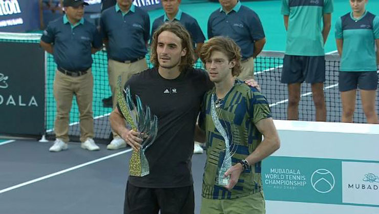 Tsitsipas thắng nhọc Rublev để đăng quang chức vô địch Mubadala Tennis Championship năm nay