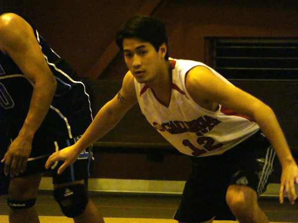 Phillip Nguyễn tham gia hoạt động thể thao khi học tập tại Mỹ.