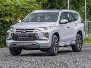 Tin tức ô tô - Giá xe Mitsubishi Pajero Sport niêm yết và lăn bánh tháng 12/2022