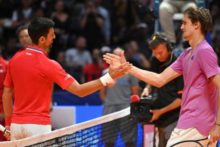 Djokovic thua Zverev, báo Serbia vẫn tin vô địch Australian Open 2023