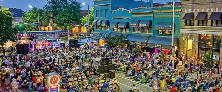 Lincoln, Nebraska: Lincoln là nơi có thị trường việc làm đang bùng nổ và là một trong những nơi có tỷ lệ thất nghiệp thấp nhất tại Mỹ. Nhìn chung, chi phí sinh hoạt ở thành phố thịnh vượng này thấp hơn 10,3% so với mức trung bình của cả nước, khiến nó trở thành một trong những nơi rẻ nhất để sinh sống ở Mỹ.
