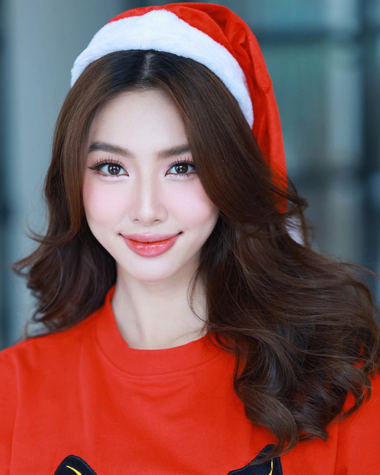 Mỹ nhân Việt lên đồ đón Giáng sinh: Nữ DJ nóng bỏng nhất Hà thành đã &#34;hot&#34; bằng MC này - 1