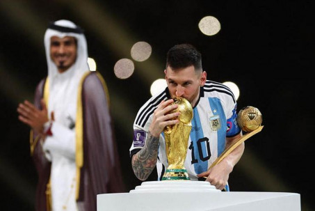 Messi được kỷ lục Guinness vinh danh, nhà báo thân Ronaldo chê vẫn kém Maradona