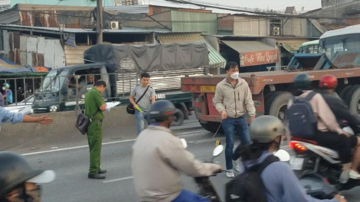 Vụ tai nạn xảy ra trên Quốc đoạn qua địa bàn xã Tân Kiên, huyện Bình Chánh. Ảnh: HT