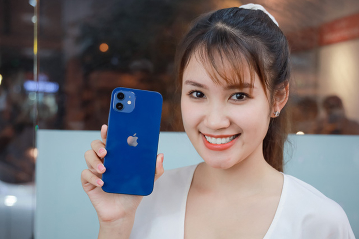 iPhone 12 có còn thực sự đáng mua? - 1