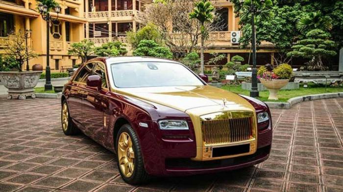 Chiếc Rolls-Royce Ghost mạ vàng của ông Trịnh Văn Quyết