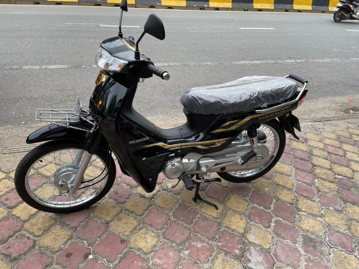 Cận cảnh 2023 Honda Dream giá từ hơn 50 triệu đồng - 7