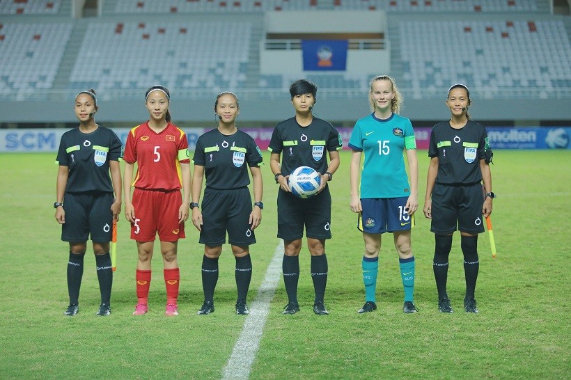 Lê Thị Bảo Trâm là đội trưởng đội U18 nữ Việt Nam&nbsp;tại giải vô địch Bóng đá nữ U18 Đông Nam Á 2022. Khán giả nhận định, chỉ cần chăm chỉ tập luyện và cải thiện kỹ thuật, trong tương lai, cô chắc chắn sẽ là cái tên sáng giá thường xuyên được góp mặt trong đội tuyển chính.