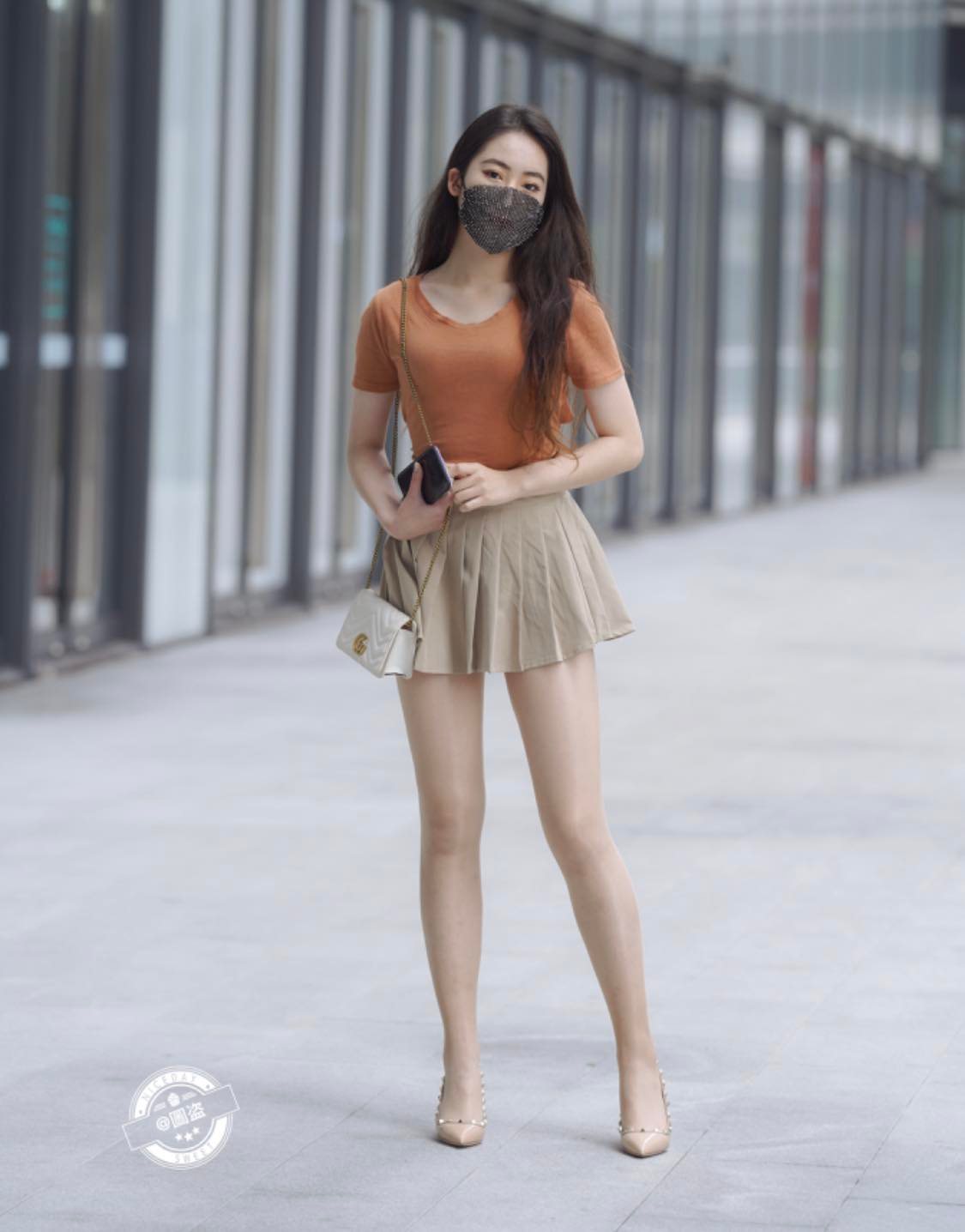 sét váy rời 2 món áo trắng tay ngắn cổ có nơ chạy viền' chân váy xòe xếp  ly.chân váy mix với áo trắng | Shopee Việt Nam
