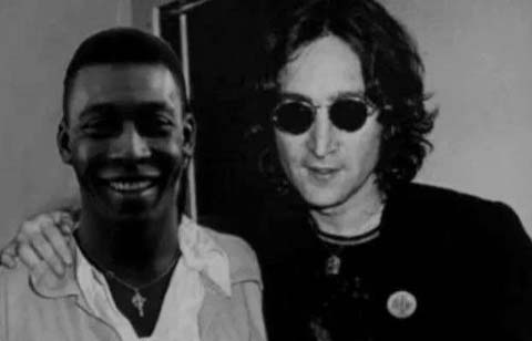 Pele là bạn thân của John Lennon