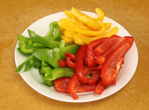 Ăn ớt chuông để giảm cân, đẹp da, giữ dáng nhưng nhất định phải tránh kết hợp với những thực phẩm này! - 1