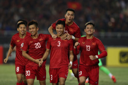 Nghẹt thở bảng B 3 đội 6 điểm: ĐT Việt Nam giành vé sớm khi nào ở AFF Cup?