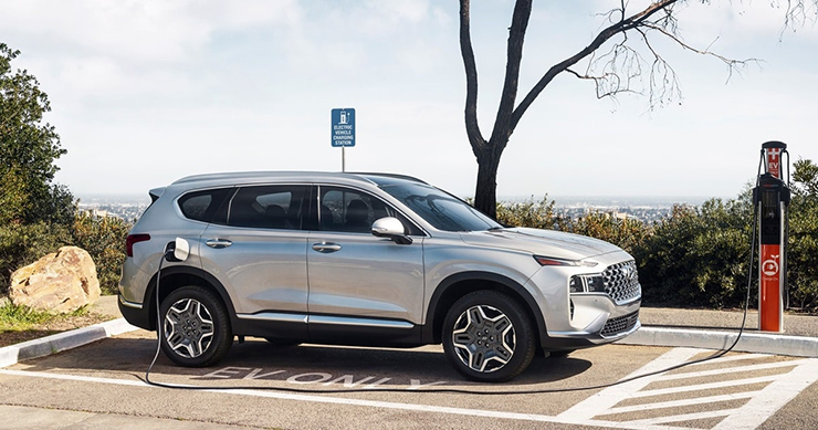 Hyundai Santa Fe Hybrid sắp bán tại Việt Nam bất ngờ xuất hiện trên đường phố - 3