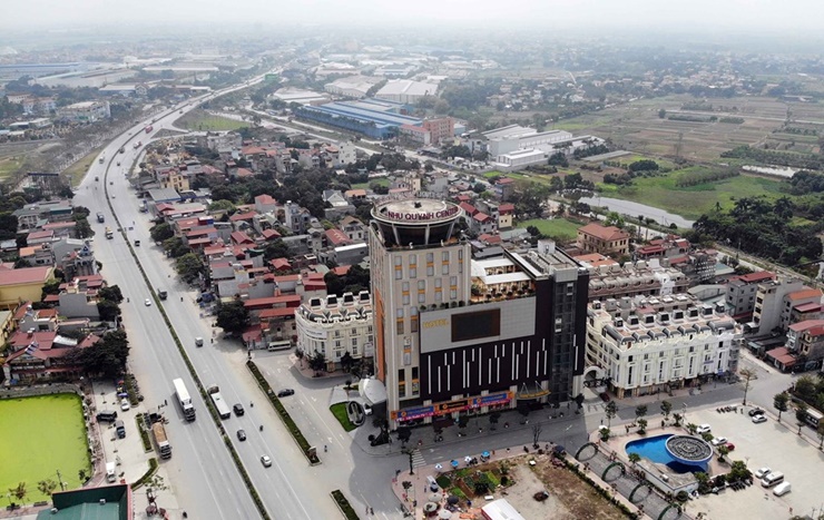 Trước đây, huyện Văn Lâm ở Hưng Yên là địa phương thuần nông, song&nbsp;đã có sự chuyển mình mạnh mẽ trở thành&nbsp;huyện&nbsp;có công nghiệp phát triển.
