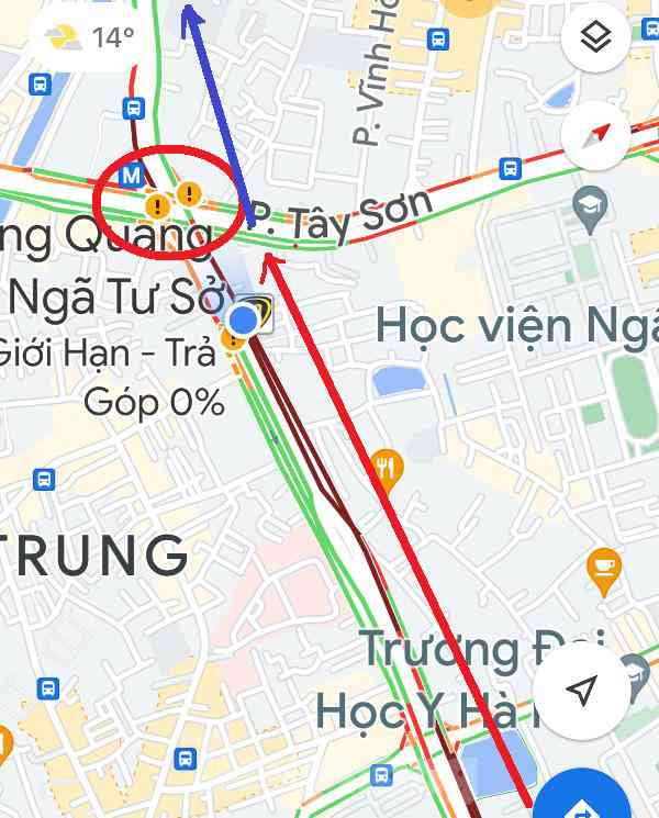 Quan sát bản đồ giao thông trên google map tối qua thể hiện, trong khi đường Láng không ùn tắc (đường theo mũi tên màu xanh), nhưng chiều đường trên cao Vành đai 2 (đường theo mũi tên màu đỏ) đến nút giao Ngã Tư Sở (vòng tròn đỏ) lại ùn tắc kéo dài. Như vậy, ngoài lưu lượng cao, có thể khẳng định công tác tổ chức giao thông và điều tiết thời gian chờ đèn đỏ ở đây đang có nhiều bất cập.