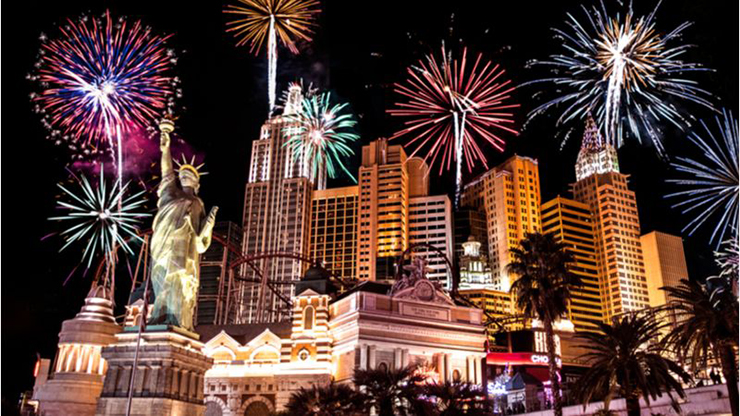 Las Vegas, Nevada: Một trong những nơi hấp dẫn nhất để đi chơi năm mới là Las Vegas ở Nevada. Là một trong những điểm đến tiệc tùng nổi tiếng nhất trên thế giới, Las Vegas trở nên sống động vào đêm Giao thừa với các sòng bạc sôi động, câu lạc bộ đêm, sự kiện khách sạn, pháo hoa cuồng nhiệt ...