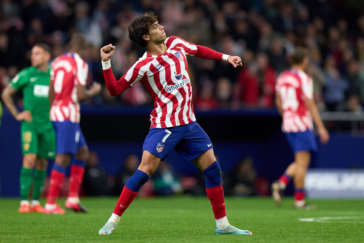 Joao Felix ghi bàn mở tỷ số quan trọng cho Atletico Madrid từ đường kiến tạo của Antoine Griezmann