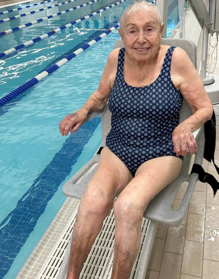 Cụ bà 104 tuổi chia sẻ mẹo đơn giản để sống lâu - 1
