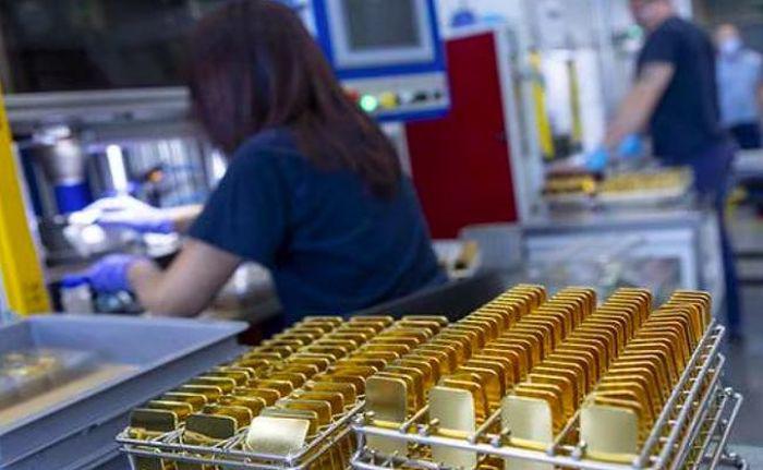 Dự báo giá vàng ngày 2/10: Tụt dốc không phanh - 1