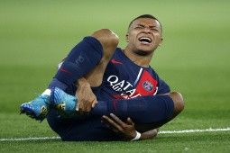 PSG nín thở: Mbappe bỏ tập vì chấn thương, có kịp đấu Newcastle ở Cúp C1?