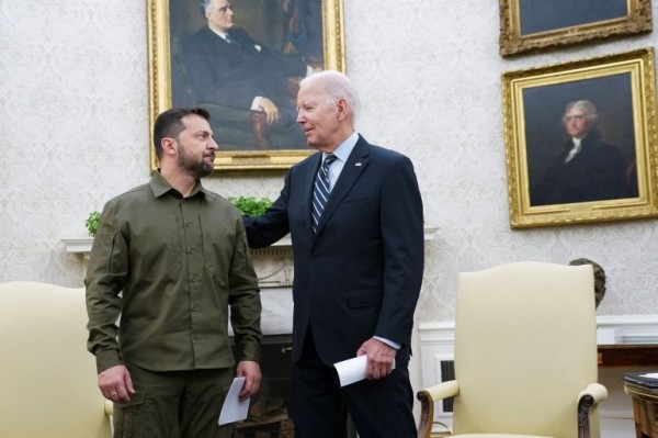 Tổng thống Mỹ Joe Biden và Tổng thống Ukraine tại Nhà Trắng. Ảnh Reuters.&nbsp;