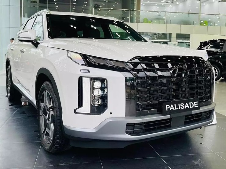 Cận cảnh xe SUV giá hủy diệt Hyundai Palisade tại đại lý - 1