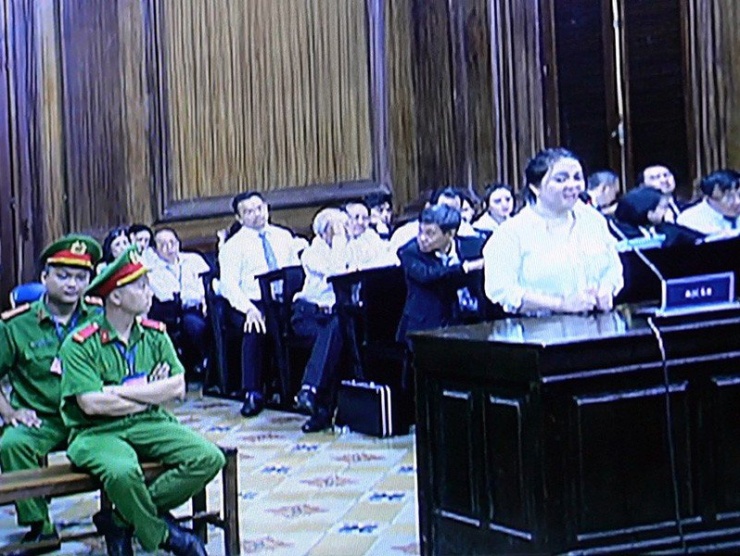 Tòa chưa nhận được kháng cáo của bà Nguyễn Phương Hằng - 1