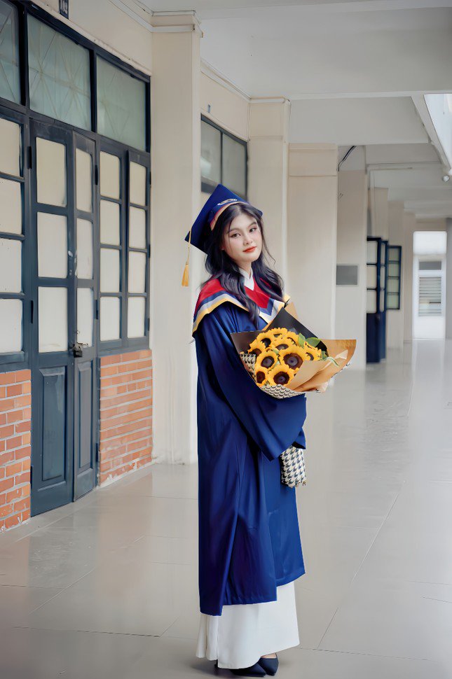 Nữ Thủ khoa tốt nghiệp Xuất sắc trường Giao thông Vận tải được vinh danh tại Văn Miếu Quốc Tử Giám - 8