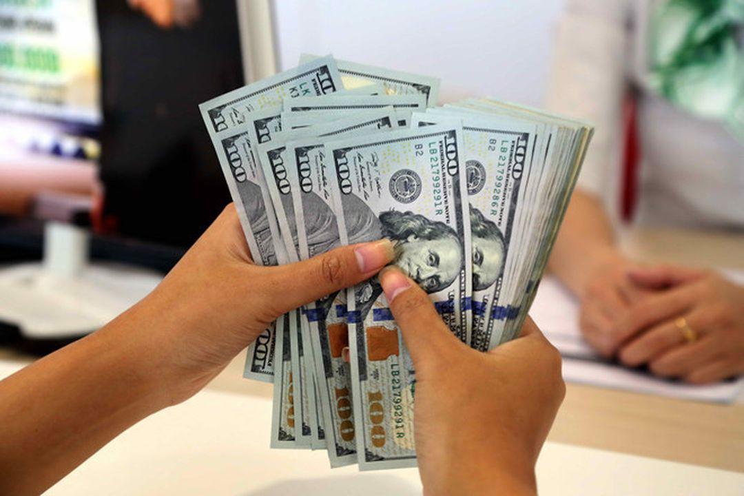 Tỷ giá USD hôm nay 5/10: Bất ngờ quay đầu giảm - 1