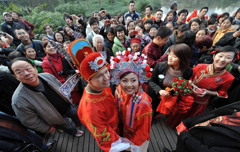 Đằng sau hiện tượng phụ nữ trung niên Trung Quốc muốn lấy chồng Tây - 1